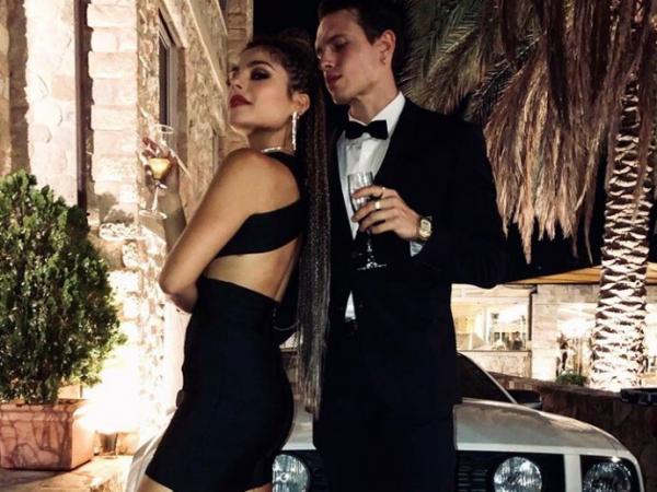 Ελευθερία Ελευθερίου : Ντύθηκε νυφούλα – Ο γάμος και τα ευτράπελα