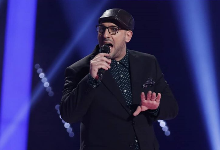 The Voice : Μεγάλος νικητής ο Δημήτρης Καραγιάννης – Συγκινεί η ιστορία του