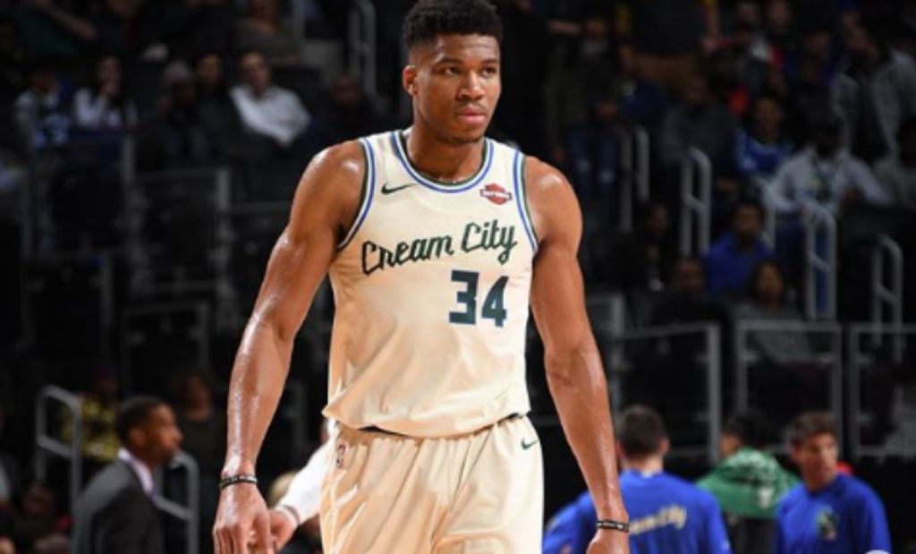 Γιάννης Αντετοκούνμπο: Ποζάρει για πρώτη φορά με την εγκυμονούσα συντρόφου του