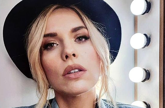 Γαστεράτου: Έτσι δείχνει η κοιλιά της λίγο μετά τη γέννα