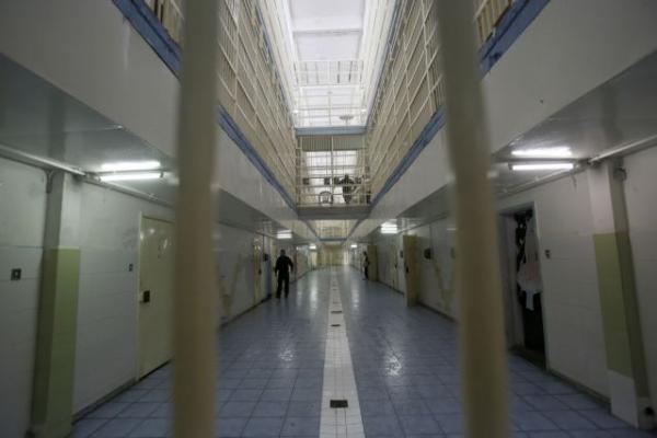 Φυλακές Αυλώνα: Απομακρύνθηκαν δυο στελέχη μετά από συμπλοκή με τραυματίες