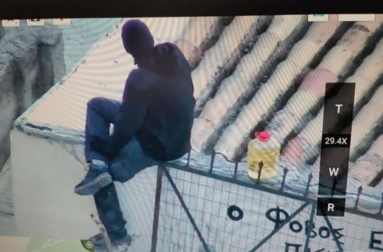 Κουκάκι : Η «μάχη» αστυνομίας – αντιεξουσιαστών μέσω drone