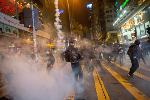 To Χονγκ Κονγκ απαγόρευσε την είσοδο στο Παρατηρητήριο Ανθρωπίνων Δικαιωμάτων
