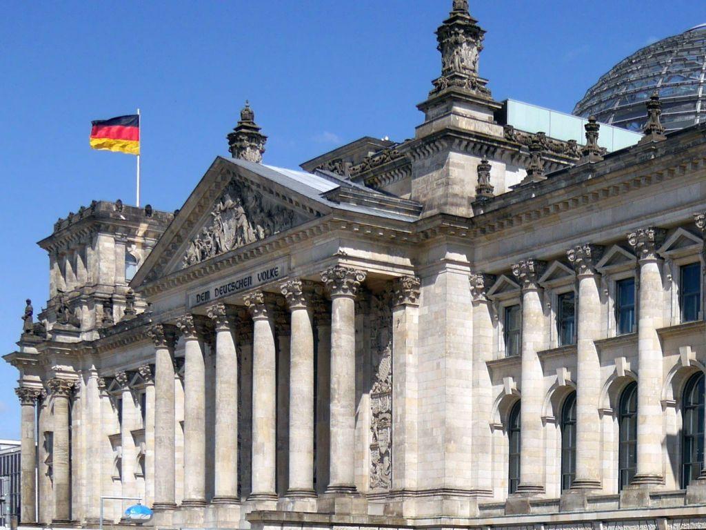 Λιβύη ώρα μηδέν: Η δύσκολη εξίσωση των μεγάλων δυνάμεων στο Βερολίνο και ο φόβος της Ελλάδας