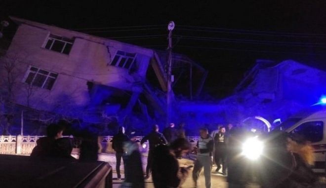 Σεισμός στην Τουρκία : Τουλάχιστον έξι νεκροί - Φόβοι για αύξηση θυμάτων
