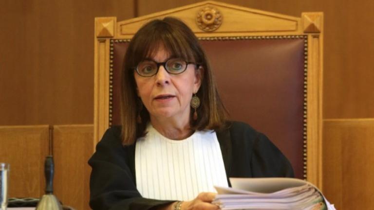 Από την Πρόεδρο στην οικονομία