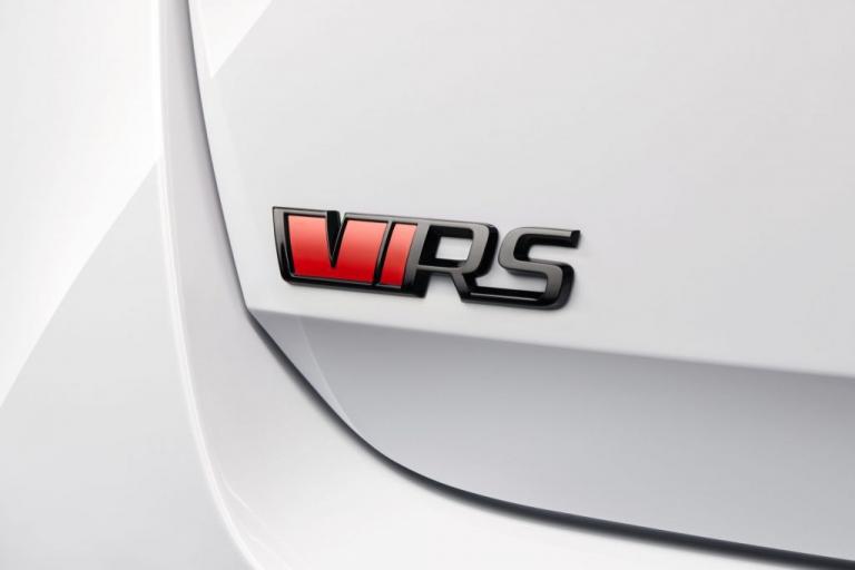 Skoda Octavia vRS 2020: «Πλώρη» για Γενεύη με plug-in αποσκευές