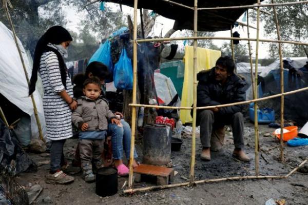 Κραυγή αγωνίας για τα προσφυγόπουλα στην «παραγκούπολη» της Μόριας