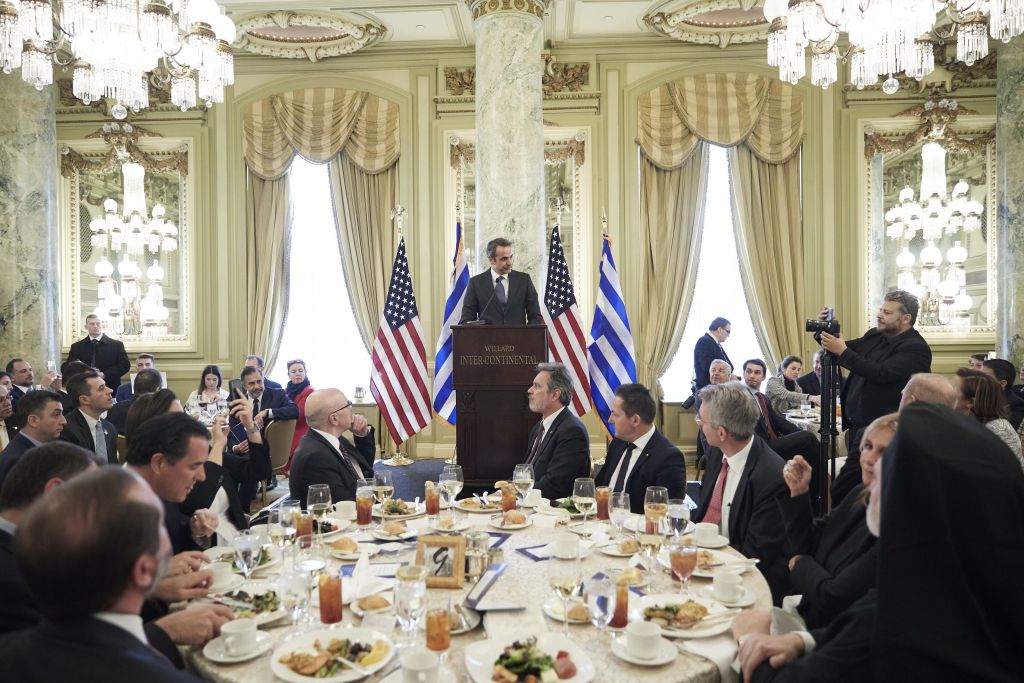Μητσοτάκης : Αποκαθιστούμε την εμπιστοσύνη και την περηφάνια στην Ελλάδα και στο εξωτερικό