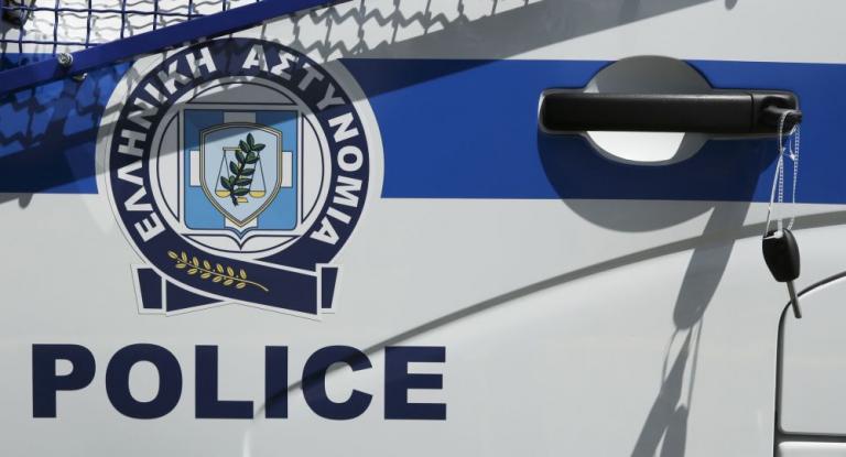 Στο απυρόβλητο οι αστυνομικοί που παρανομούν