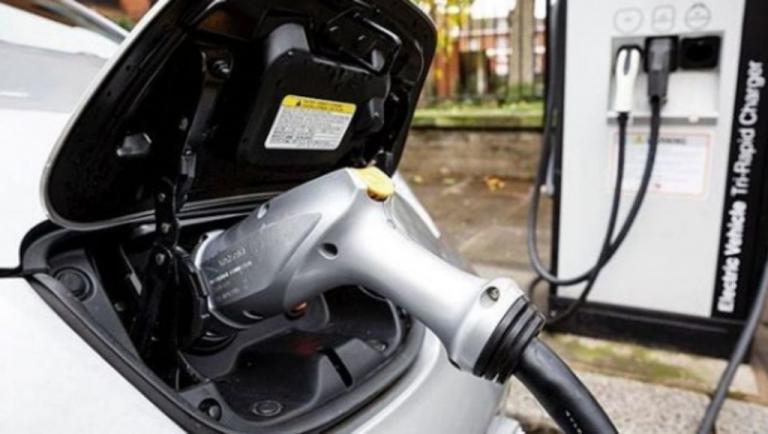 Καύσιμο: Τι να κάνετε αν βάλατε το λάθος;