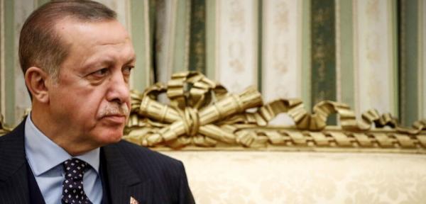 Editorial Ta Nea: Advantages