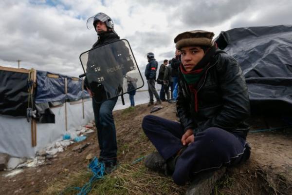 Διασώθηκαν 40 μετανάστες που προσπάθησαν να περάσουν τη Μάγχη