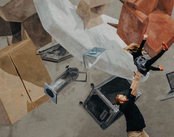 Κόσμοι που επιπλέουν στις τοιχογραφίες της Cinta Vidal