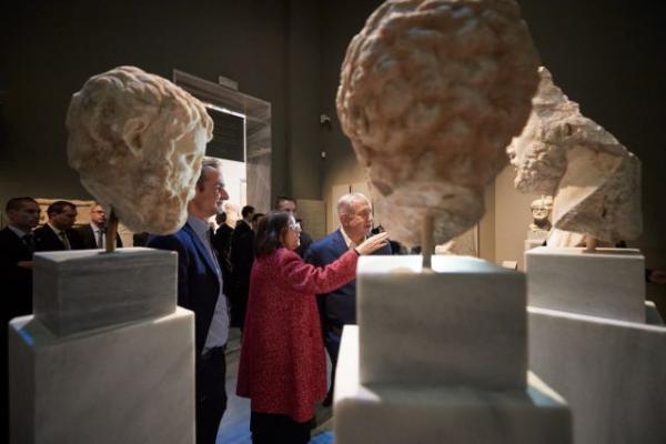 Η επίσκεψη Μητσοτάκη – Νετανιάχου στο Αρχαιολογικό Μουσείο