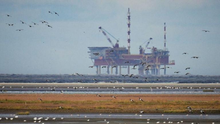 Σε εκνευρισμό η Άγκυρα για τον EastMed – «Παραχωρεί» οικόπεδα νότια Καστελόριζου και Κρήτης