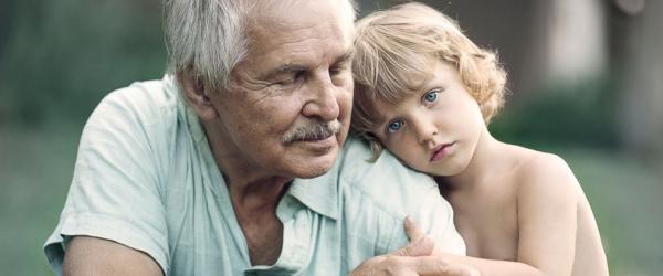 ΟΟΣΑ: Πόσο ζουν οι Έλληνες σε σχέση με τους άλλους Ευρωπαίους