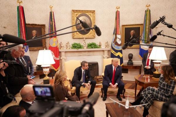 Λέτε να έρθει ο Τραμπ στην Ελλάδα;