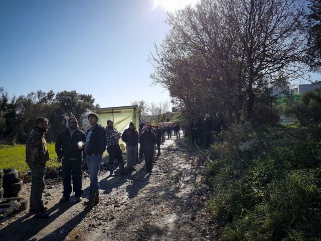 Χίος : Ένταση με πρόσφυγες και συλλήψεις στη ΒΙΑΛ