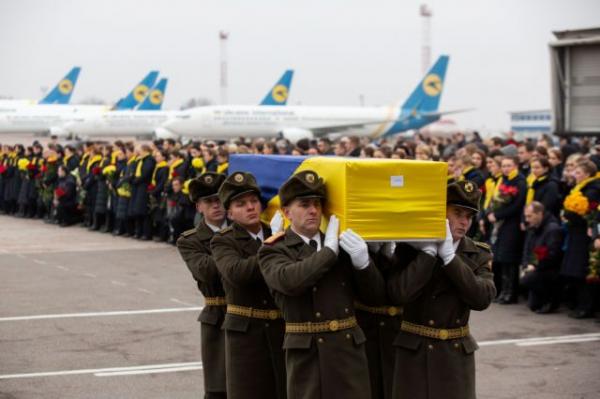 Συντριβή Boeing : Επαναπατρίστηκαν οι σοροί των Ουκρανών