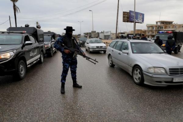 Συναγερμός στη Λιβύη: Βροχή ρουκετών στο αεροδρόμιο της Τρίπολης