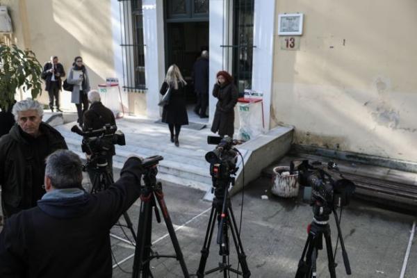 Μάνδρα : Διεκόπη ξανά η δίκη λόγω αίθουσας
