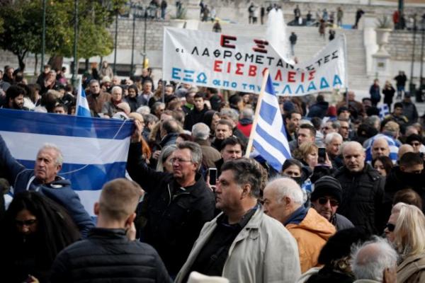 Αποθρασύνεται η Χρυσή Αυγή μετά το εισαγγελικό «ξέπλυμα» και εν μέσω αναζωπύρωσης του προσφυγικού