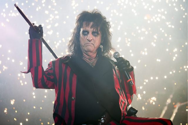 Queen και Alice Cooper τα πρώτα ονόματα μεγάλης συναυλίας για τους πληγέντες της Αυστραλίας