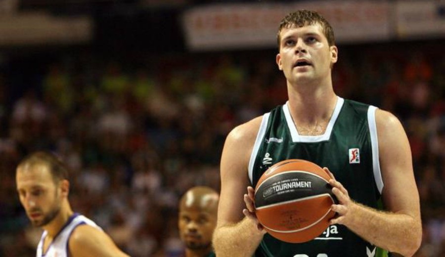 Έφυγε από τη ζωή ο Ρόμπερτ Άρτσιμπαλντ σε ηλικία 39 ετών