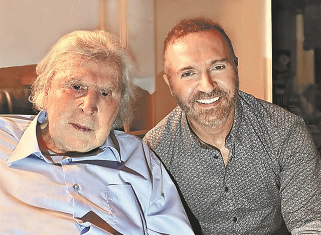 Μίκης Θεοδωράκης : «Το έργο μου έχει δύο όψεις: τον έρωτα και τον αγώνα»