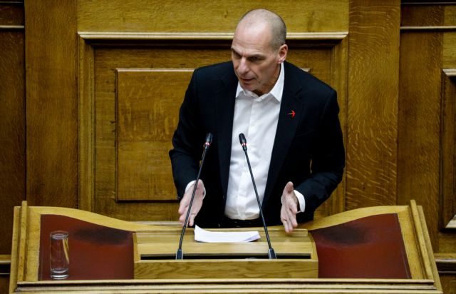 Βαρουφάκης : Προαπαιτούμενο για την ανάπτυξη, η αναδιάρθρωση του χρέους