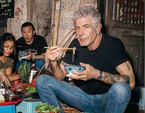 Άντονι Μπουρντέν : Ένα νέο βιβλίο από τον ροκ σταρ του μαγειρικού κόσμου