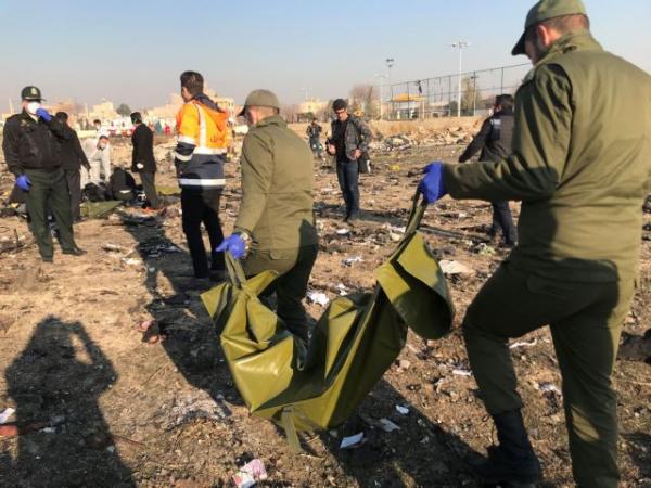 Τραγωδία στο Ιράν : Νεκροί οι επιβάτες του ουκρανικού Boeing 737 που συνετρίβη – Σοκάρουν τα βίντεο