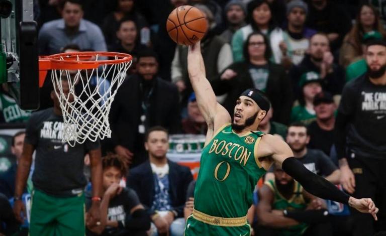 NBA : Απόλυτη κυριαρχία των Σέλτικς στην κλασική αναμέτρηση με τους Λέικερς