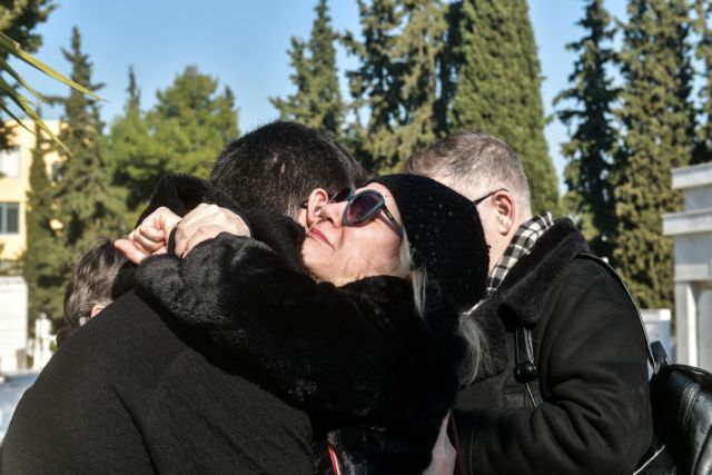 Ερρίκα Μπρόγιερ: Θλίψη στο τελευταίο «αντίο»