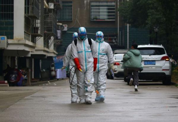 Ξεφεύγει η κατάσταση με τον κοροναϊό: Ποιες είναι οι πιθανότητες να φτάσει στην Ελλάδα