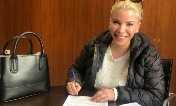 Aντελίνα Βαρθακούρη: Συνεργασία με τηλεοπτικό κανάλι