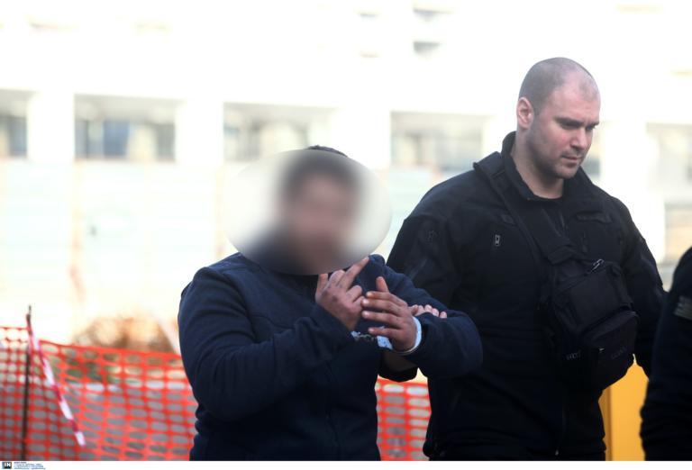 Υψωμένο μεσοδάχτυλο