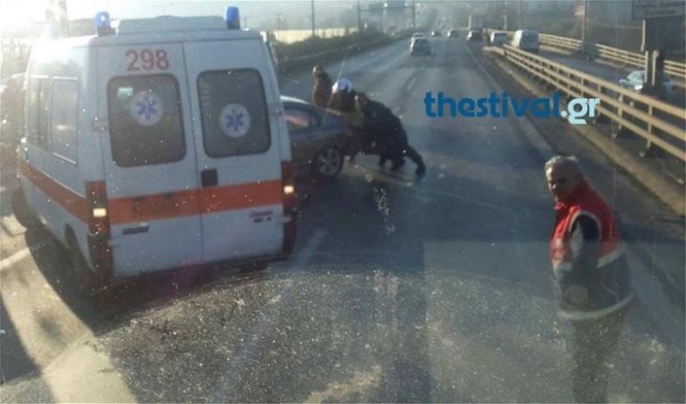 Θεσσαλονίκη : Καραμπόλα πέντε οχημάτων στην περιφερειακή οδό