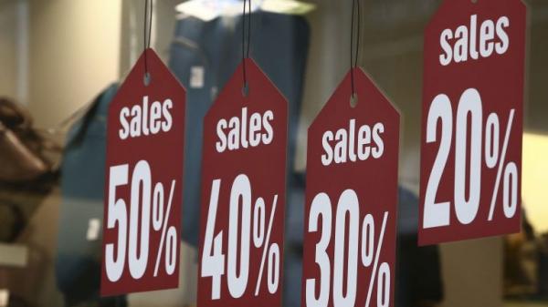 Χειμερινές εκπτώσεις : Ανοιχτά τα εμπορικά καταστήματα την Κυριακή