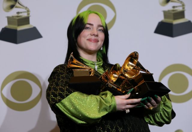 Η 18χρονη Μπίλι Άιλις θριάμβευσε στα βραβεία Grammy