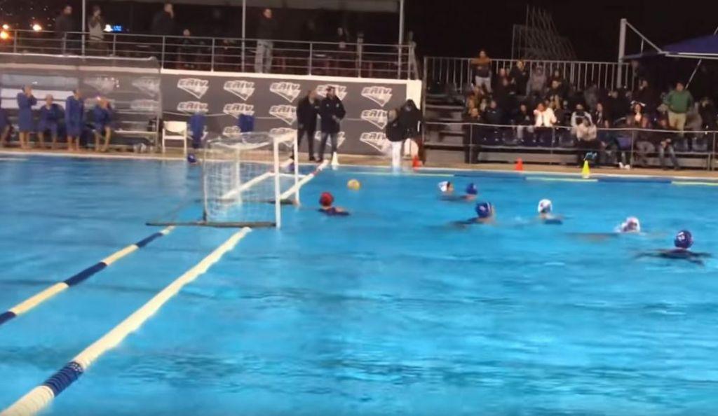 Γλυφάδα : Οπαδός πέταξε διαιτητή σε πισίνα σε αγώνα πόλο