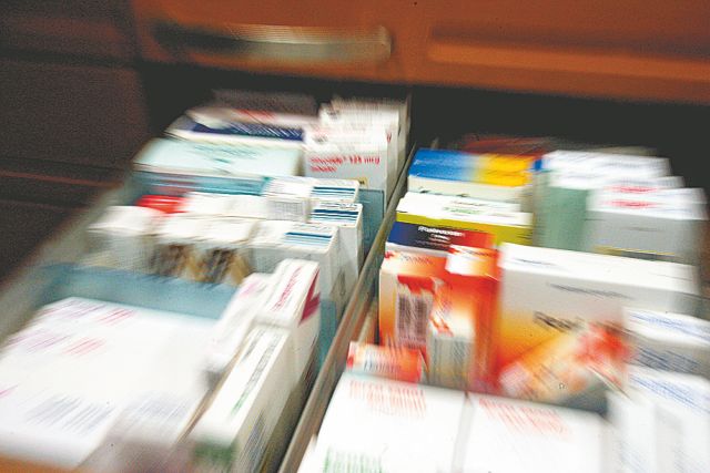 Τι απαντά ο ΕΟΦ για τις καταγγελίες περί έλλειψης 400 φαρμάκων
