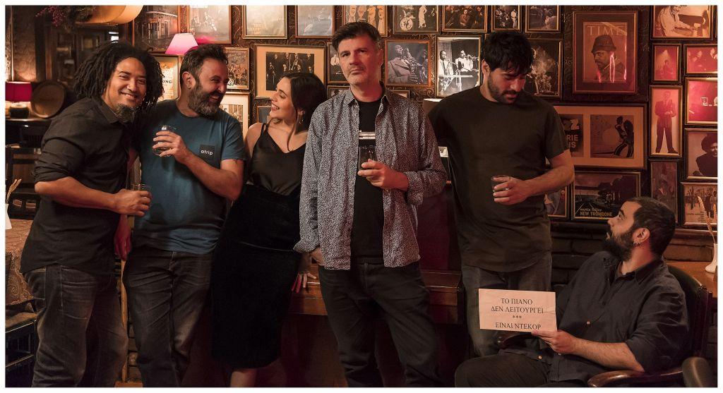 Ο Φοίβος Δεληβοριάς στο Κύτταρο υπόσχεται να πει «Μόνο ψέματα»