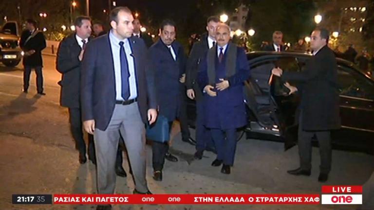 Συνάντηση Δένδια με Χαφτάρ – Υπό δρακόντεια μέτρα ασφαλείας