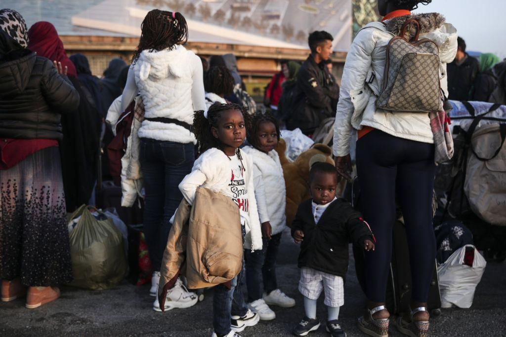 Ανάλυση: Γιατί «θυμήθηκαν» το υπουργείο Μεταναστευτικής Πολιτικής και γιατί επέλεξαν… καπετάνιο Χιώτη