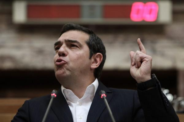 Ο Τσίπρας παίρνει το όπλο του και αντεπιτίθεται στην κυβέρνηση