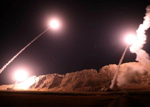 Μεγάλης κλίμακας επίθεση του Ιράν με πυραύλους κατά αμερικανικών στόχων στο Ιράκ