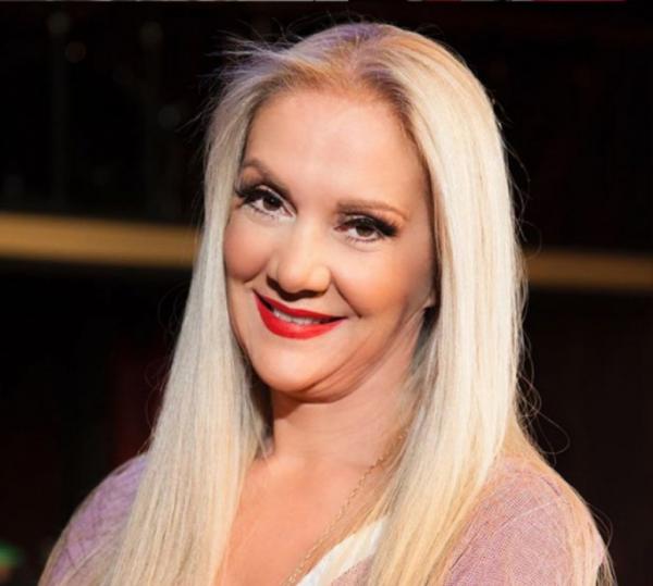 Έλντα Πανοπούλου: «Ας μην κρυβόμαστε πια για τον Σεφερλή»