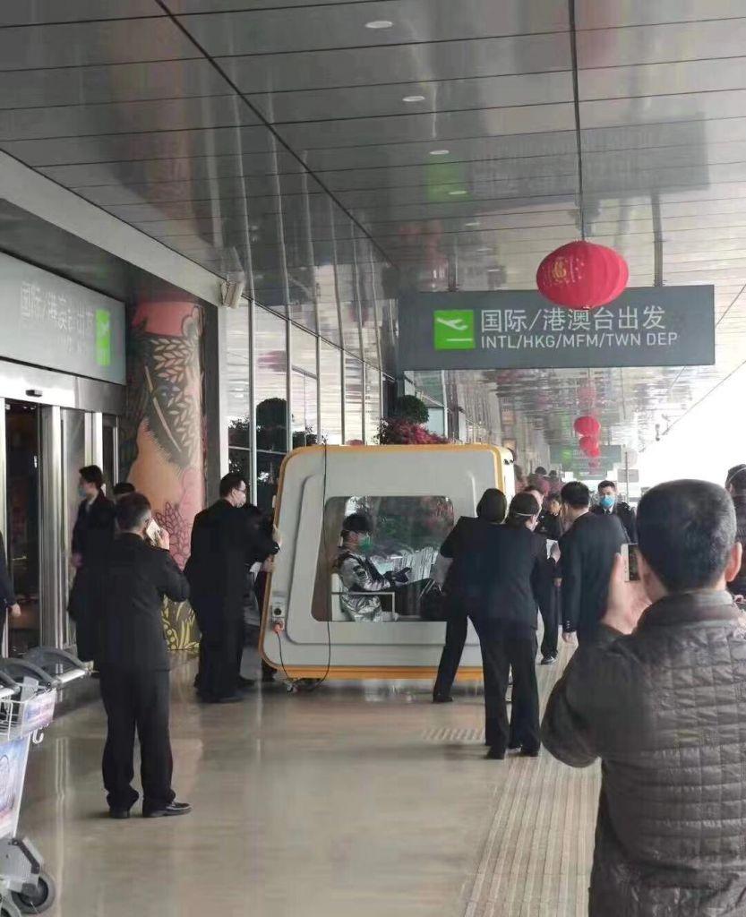 Κοροναϊός: Σκηνές πανικού στη Γουχάν – Αδειάζουν τα ράφια των σούπερ μάρκετ